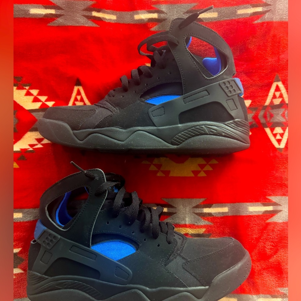 NIKE AIR HUARACHE 92 retro